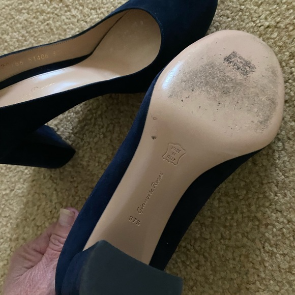 Gianvito Rossi Suede Pumps - Picture 8 of 10